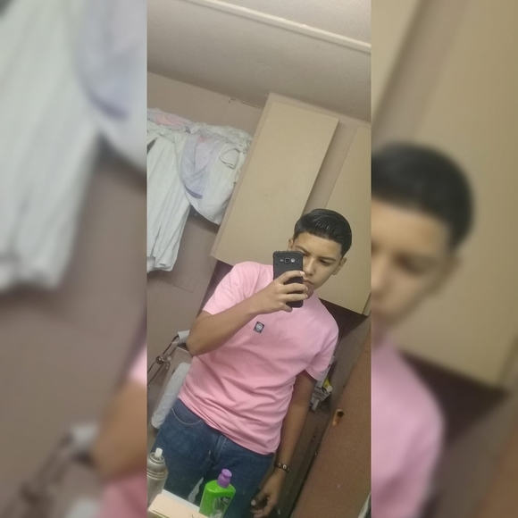 Meet your Posher, Fernando - Picture 1 of 1